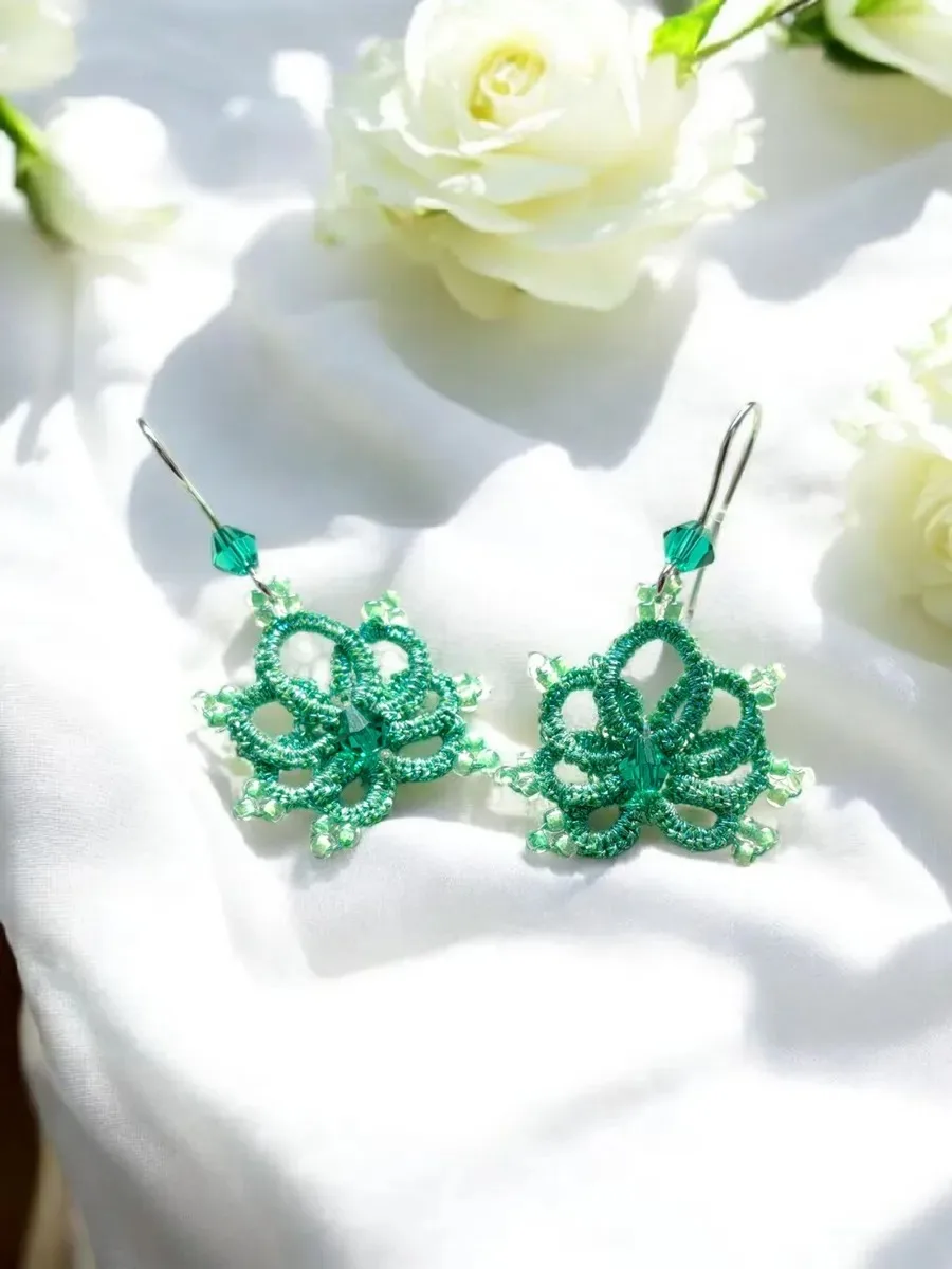 "Green Lotus" Sparkling Tatted Lace Earrings 4