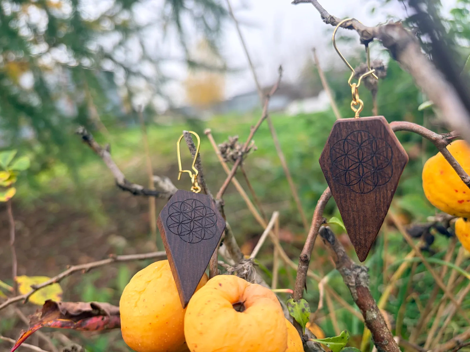 Earrings “Flower around the Cross”. 2