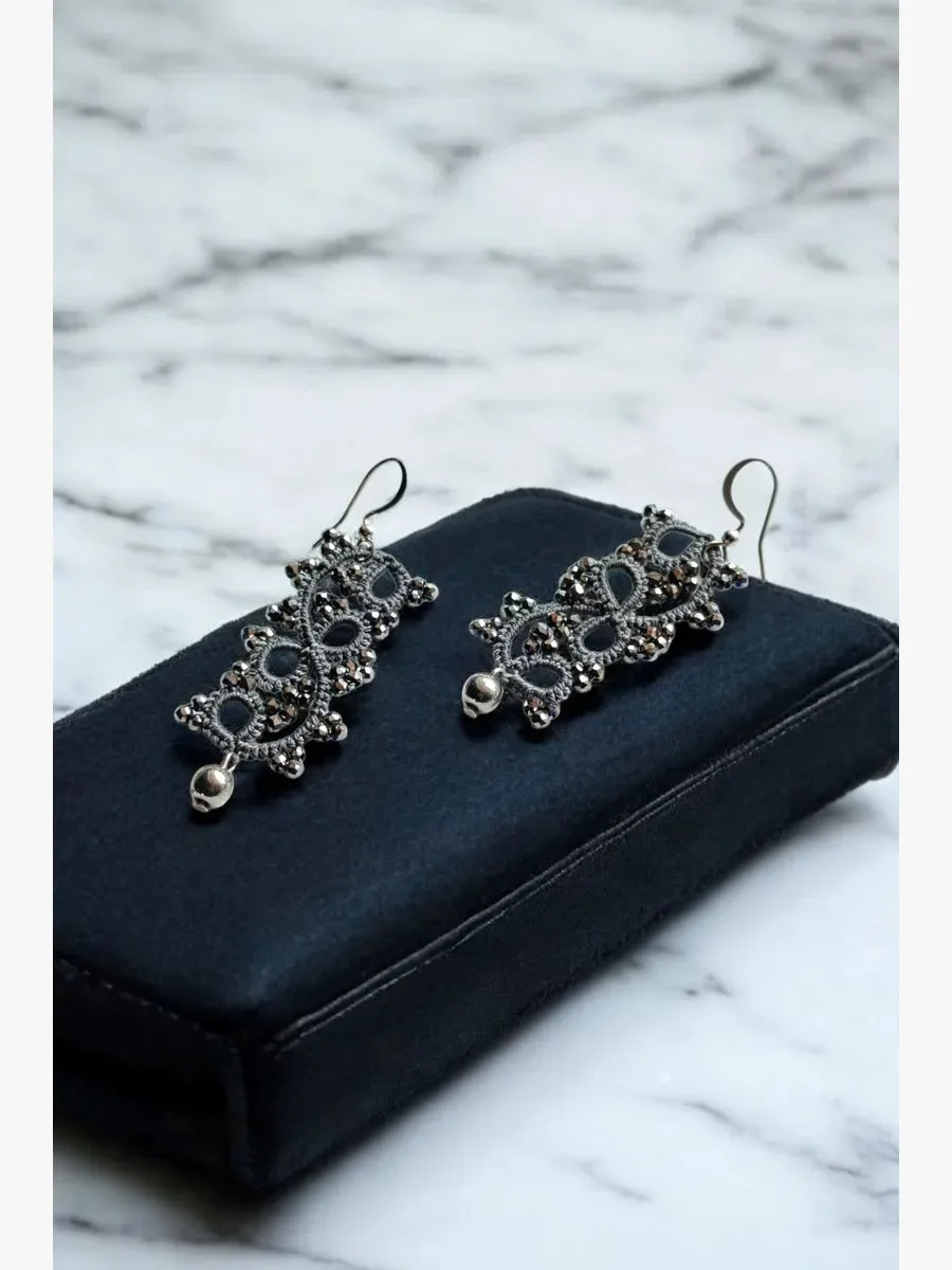"Litera" Tatted Lace Earrings 2