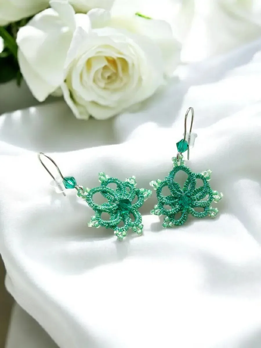 "Green Lotus" Sparkling Tatted Lace Earrings 5